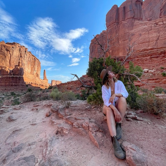 Meet your Posher, Sam - Picture 6 of 7